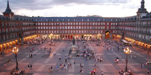 Plaza Mayor de Madrid, diseño de Juan Gómez de Mora (1619)